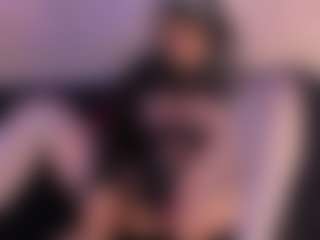 IvannaBellini01's Live Sex Cam Show