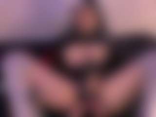 IvannaBellini01's Live Sex Cam Show