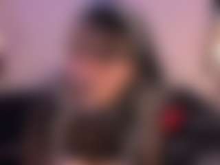 IvannaBellini01's Live Sex Cam Show