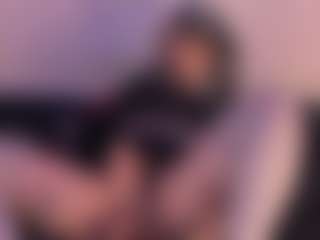 IvannaBellini01's Live Sex Cam Show