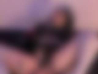 IvannaBellini01's Live Sex Cam Show