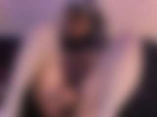 IvannaBellini01's Live Sex Cam Show