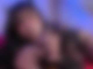 IvannaBellini01's Live Sex Cam Show