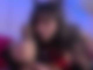 IvannaBellini01's Live Sex Cam Show