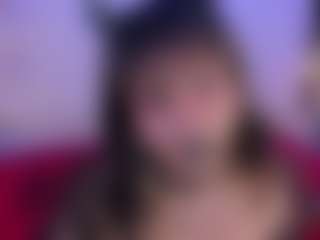 IvannaBellini01's Live Sex Cam Show