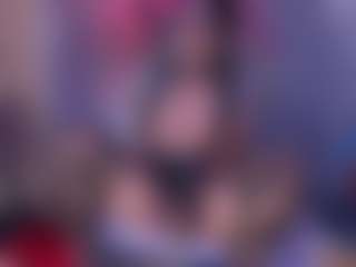 IvannaBellini01's Live Sex Cam Show