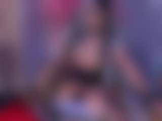 IvannaBellini01's Live Sex Cam Show
