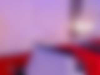 IvannaBellini01's Live Sex Cam Show