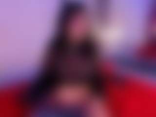 IvannaBellini01's Live Sex Cam Show