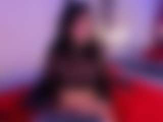 IvannaBellini01's Live Sex Cam Show