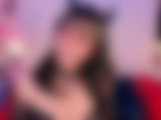 IvannaBellini01's Live Sex Cam Show