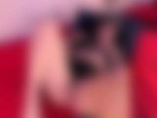 IvannaBellini01's Live Sex Cam Show
