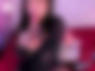 IvannaBellini01's Live Sex Cam Show