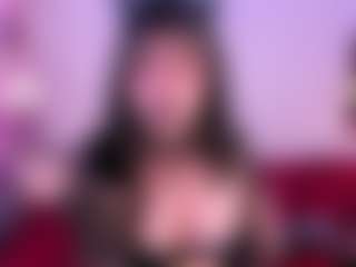 IvannaBellini01's Live Sex Cam Show
