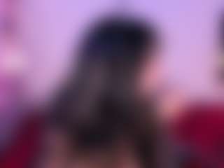IvannaBellini01's Live Sex Cam Show