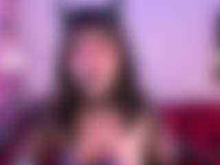IvannaBellini01's Live Sex Cam Show