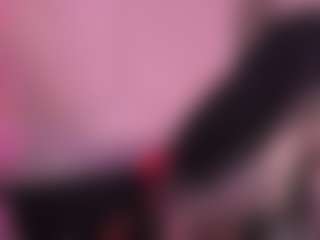 IvannaBellini01's Live Sex Cam Show