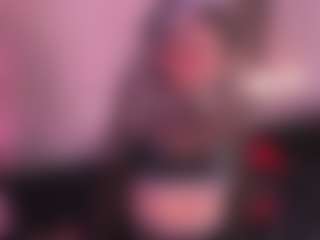 IvannaBellini01's Live Sex Cam Show