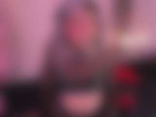 IvannaBellini01's Live Sex Cam Show