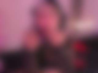 IvannaBellini01's Live Sex Cam Show