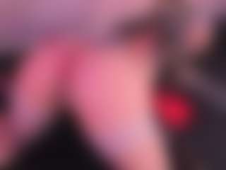 IvannaBellini01's Live Sex Cam Show