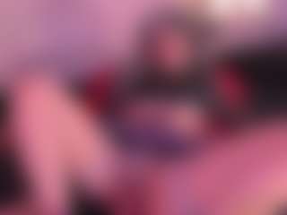 IvannaBellini01's Live Sex Cam Show