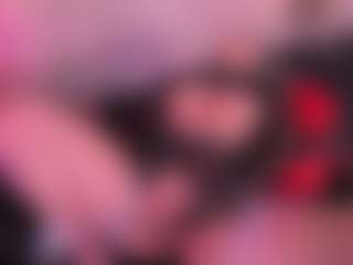 IvannaBellini01's Live Sex Cam Show