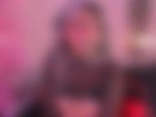 IvannaBellini01's Live Sex Cam Show