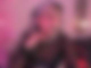 IvannaBellini01's Live Sex Cam Show