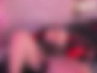 IvannaBellini01's Live Sex Cam Show
