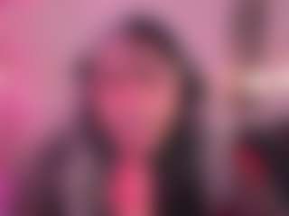 IvannaBellini01's Live Sex Cam Show