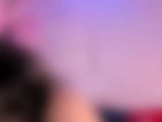 IvannaBellini01's Live Sex Cam Show