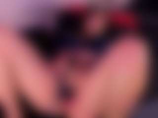 IvannaBellini01's Live Sex Cam Show