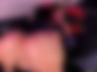 IvannaBellini01's Live Sex Cam Show