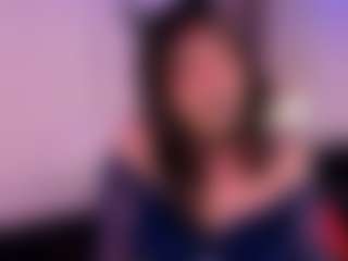 IvannaBellini01's Live Sex Cam Show