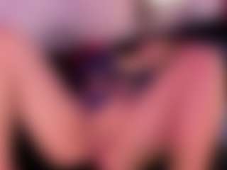 IvannaBellini01's Live Sex Cam Show