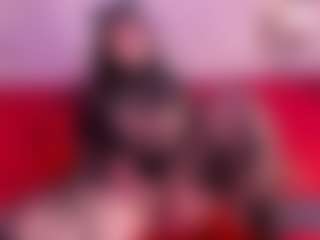 IvannaBellini01's Live Sex Cam Show