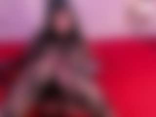 IvannaBellini01's Live Sex Cam Show