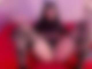 IvannaBellini01's Live Sex Cam Show