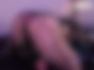 IvannaBellini01's Live Sex Cam Show