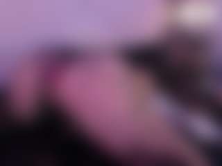IvannaBellini01's Live Sex Cam Show