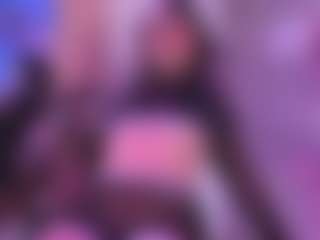 IvannaBellini01's Live Sex Cam Show