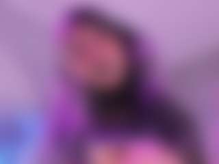 IvannaBellini01's Live Sex Cam Show
