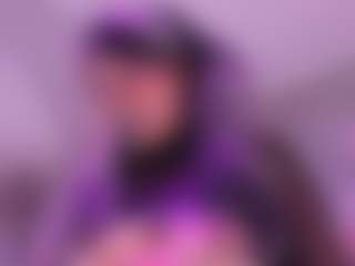 IvannaBellini01's Live Sex Cam Show