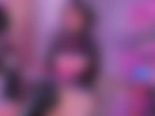 IvannaBellini01's Live Sex Cam Show