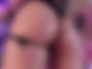 IvannaBellini01's Live Sex Cam Show