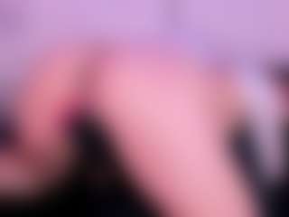 IvannaBellini01's Live Sex Cam Show