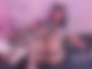 IvannaBellini01's Live Sex Cam Show