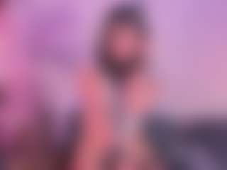 IvannaBellini01's Live Sex Cam Show