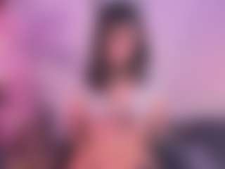 IvannaBellini01's Live Sex Cam Show